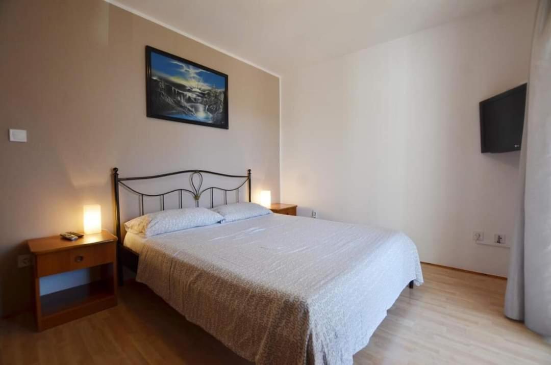 Tony Apartments Ровинь Номер фото